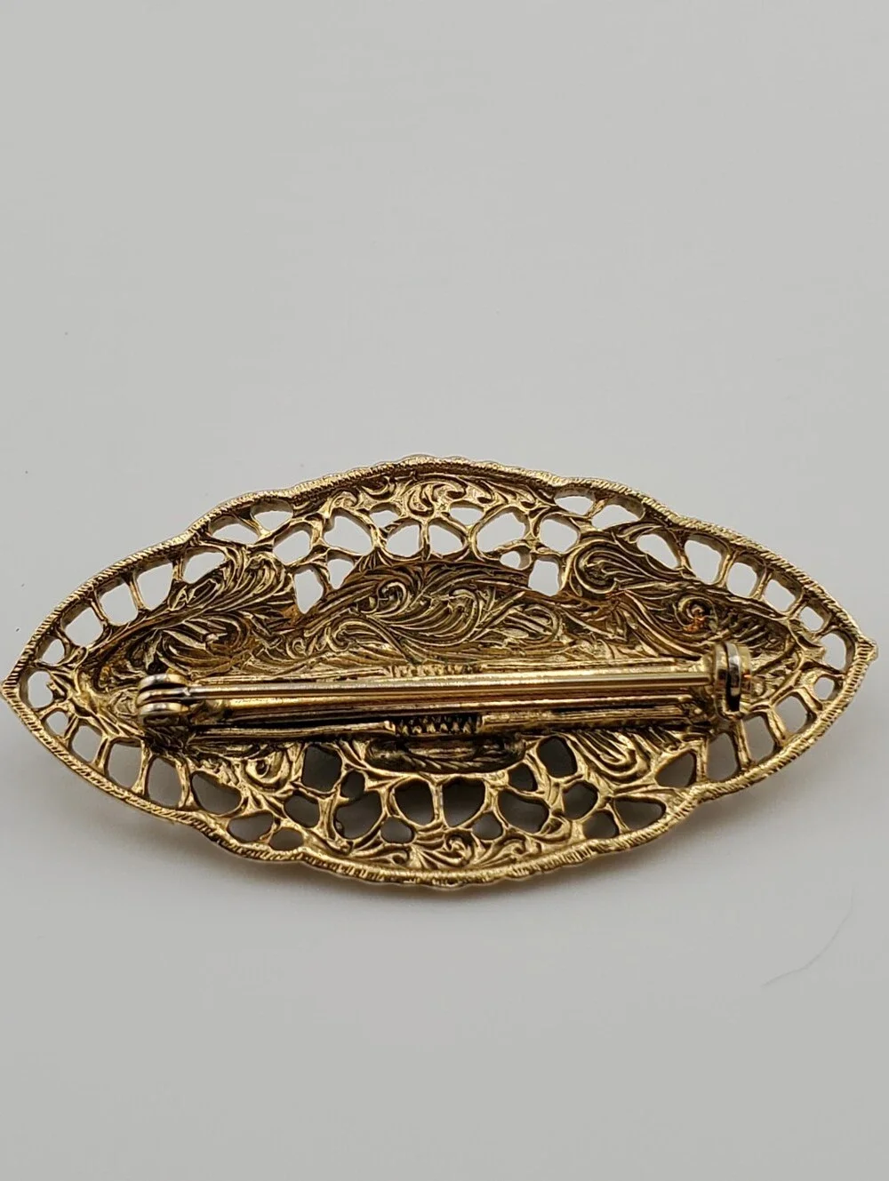 1928 Burgundy And Green Brooch
